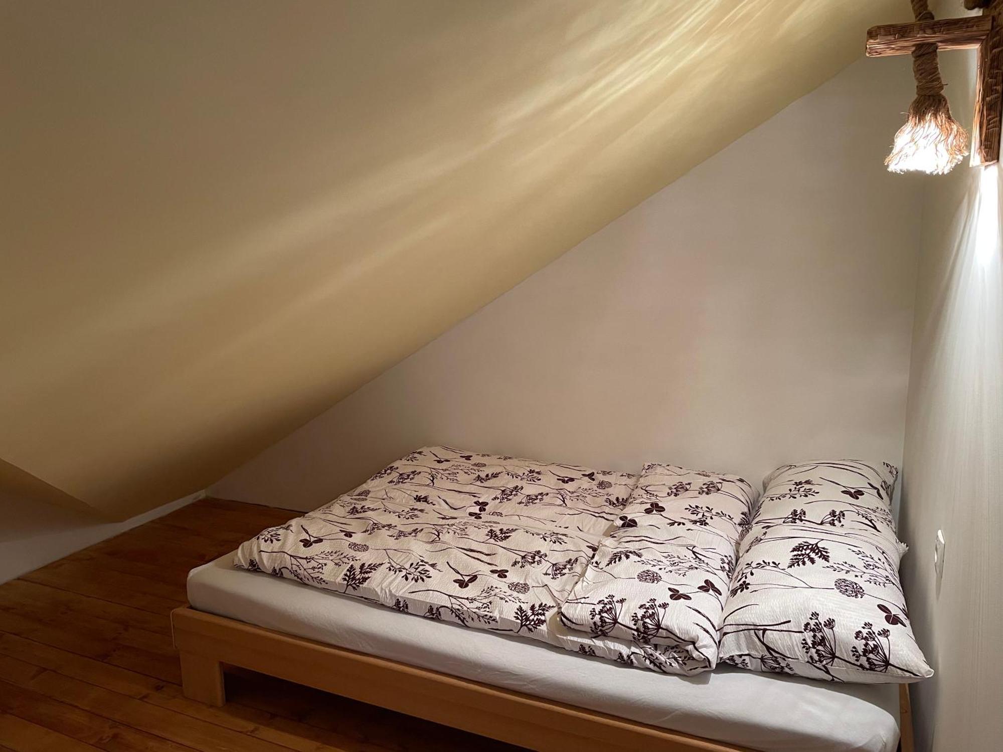 Vamis Hotel Gornji Petrovci Szoba fotó